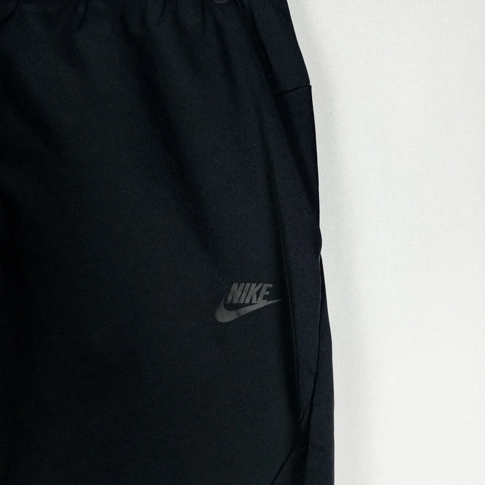 Nike Sportswear Tech Pack Woven Pants Men's Size L Black Tapered Joggers Zip